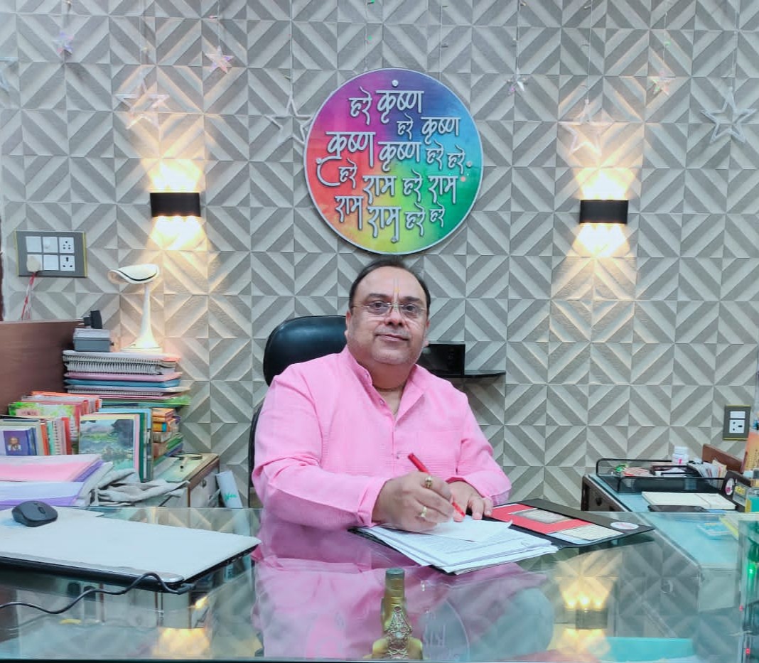 Bhagwatshyamdas at Shri Harinam Press